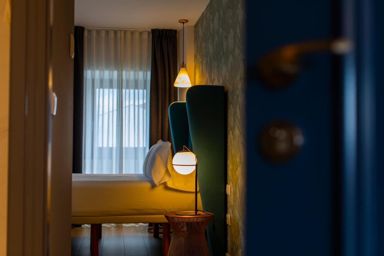 Hotel Javier Montero Рібадео Екстер'єр фото